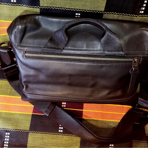 Coach Black Leather Messenger Bag For Men - Picture 3 of 7